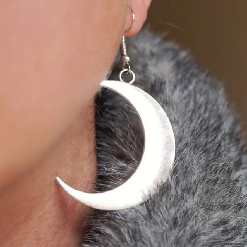 Gothic Vintage Crescent Moon Dangle Earrings for Women Moon Drop Earrings Minimalist Dark Aesthetic Jewelry Accessories Gift