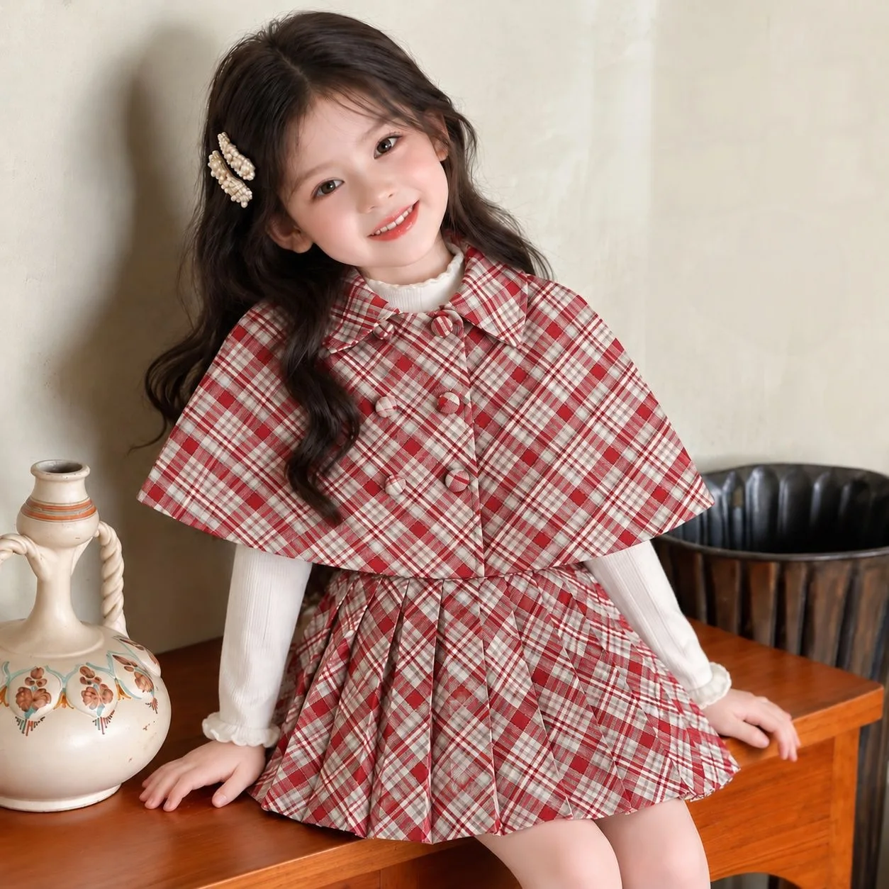 Girl's Temperament Set 2026 Autumn and Winter Woolen Plaid Cloak Top Pleated Skirt Two-piece Set