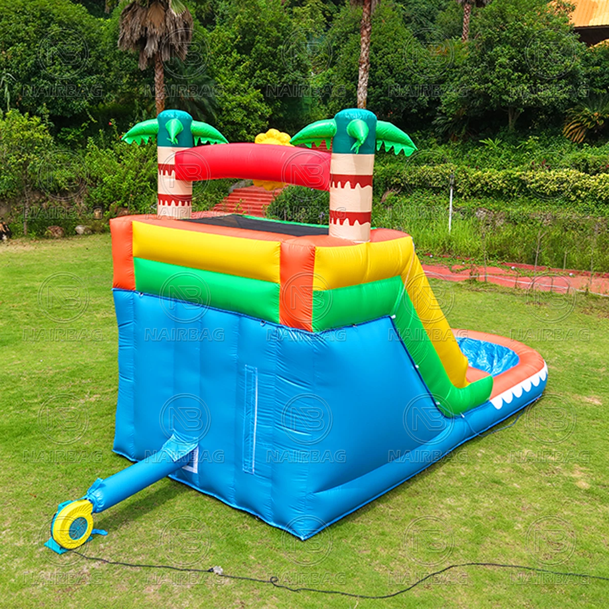 NAIRBAG US Dostępne od ręki Komercyjna dmuchana zjeżdżalnia wodna z basenem i dmuchawą, do użytku na podwórku dla dzieci, zjeżdżalnia na mokro