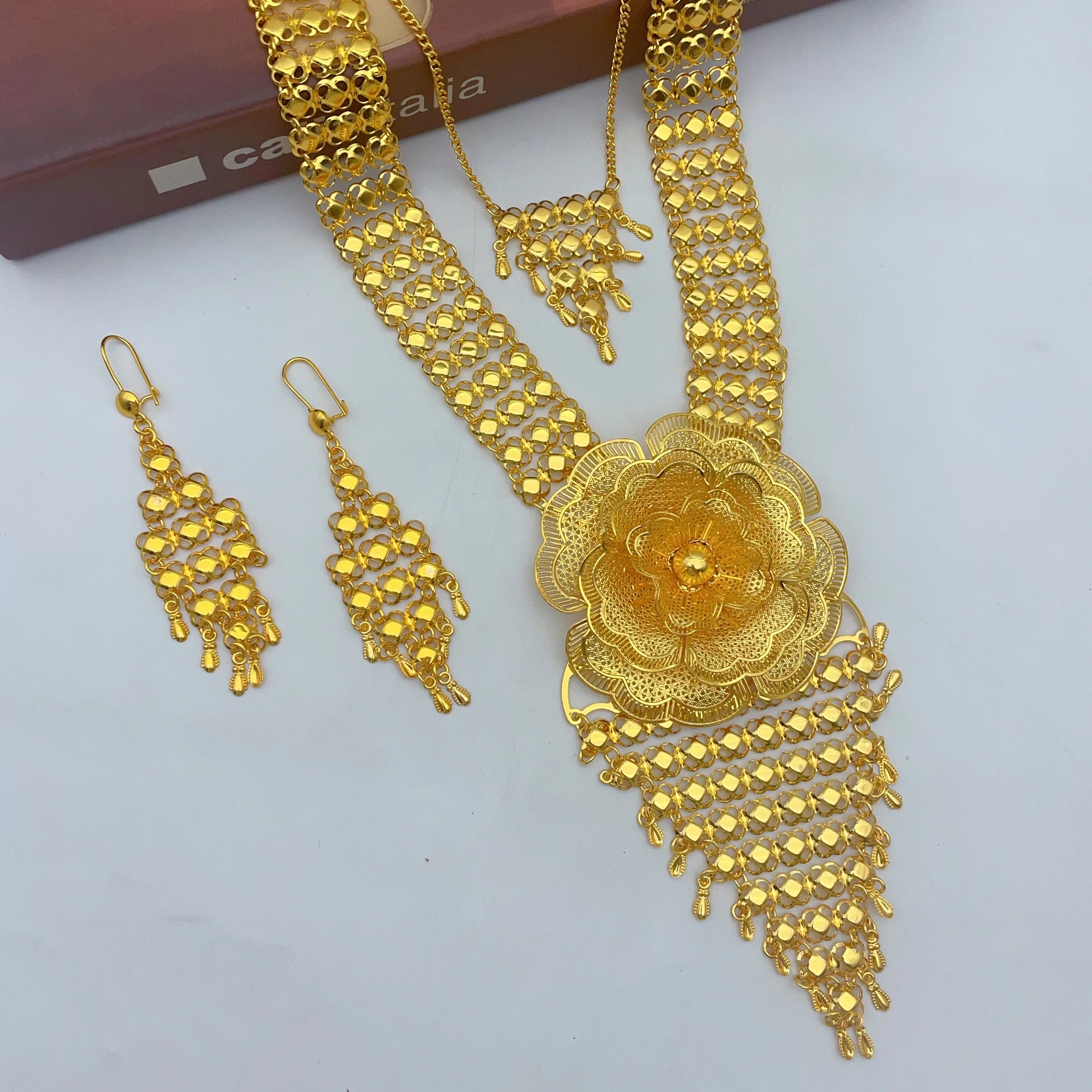 Luxury Dubai Long Flower Necklace and Earrings Set