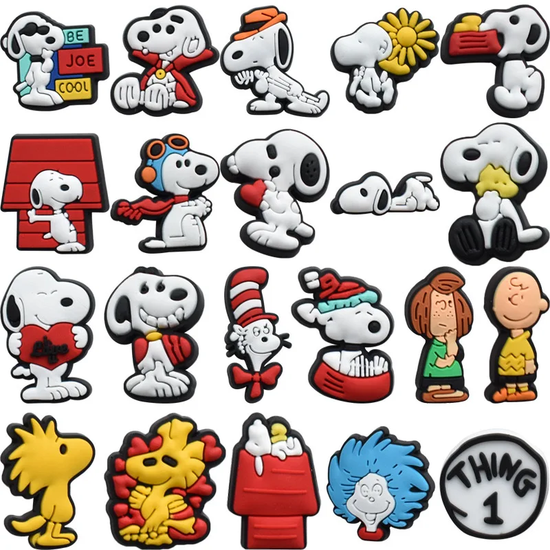 MINISO Snoopy-dijes para zapatos, zuecos de dibujos animados, sandalias de PVC, decoraciones para zapatos, accesorios con hebilla, regalos de Navidad y cumpleaños para niños