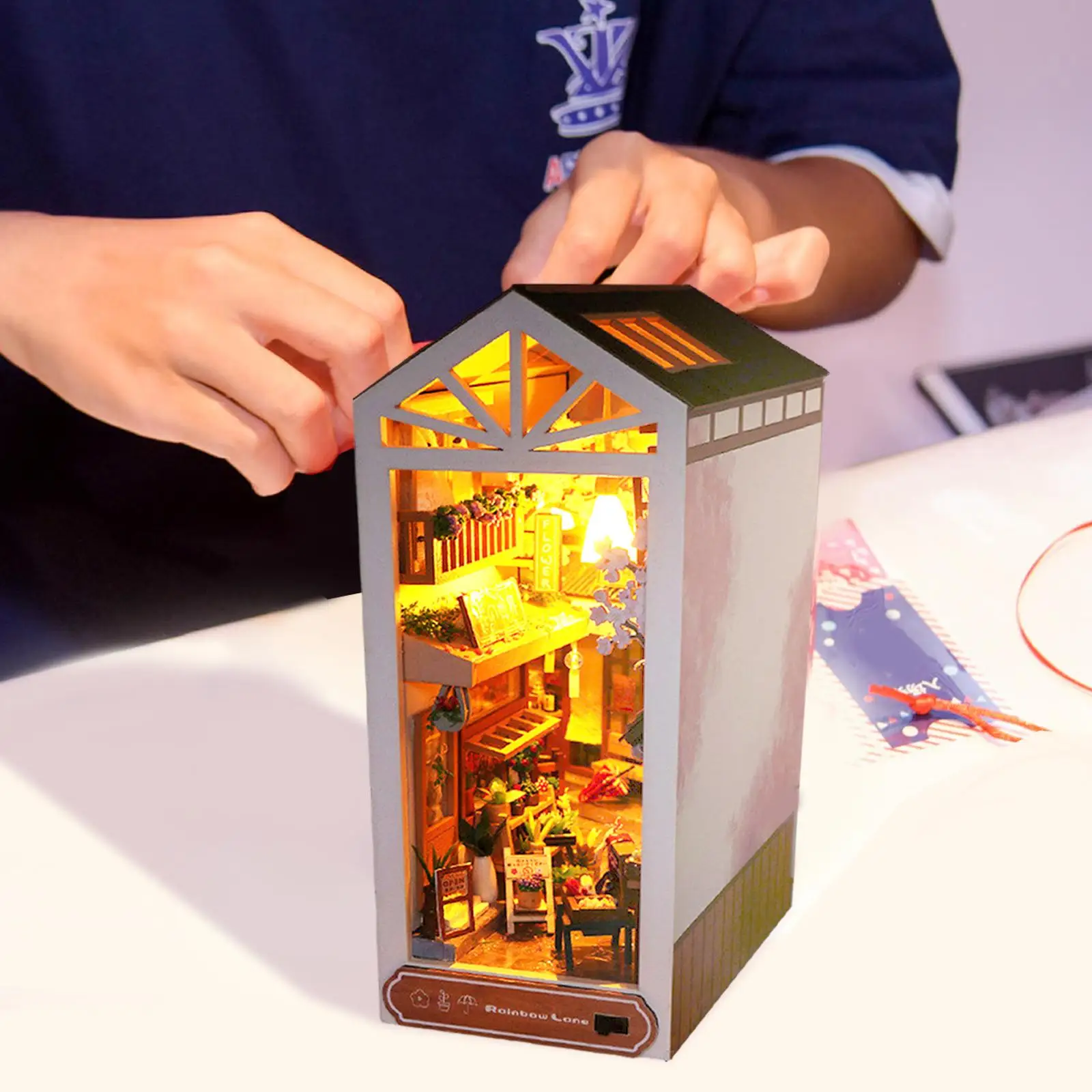 DIY Booknook Kits with LED Light DIY Crafts Diorama Decor Dollhouse Wood Bookends for Kids Birthdays Gift Teens Adults Children