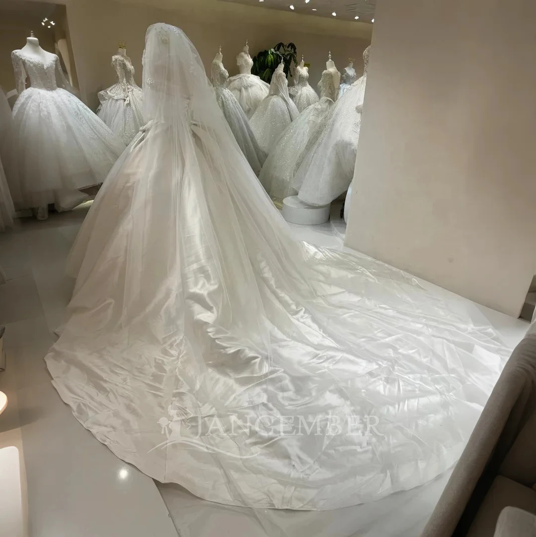 Custom Elegant Satin Princess Wedding Dresses Strapless Ball Gown Lace Made Bridal Gown Train Popular Designсвадебное