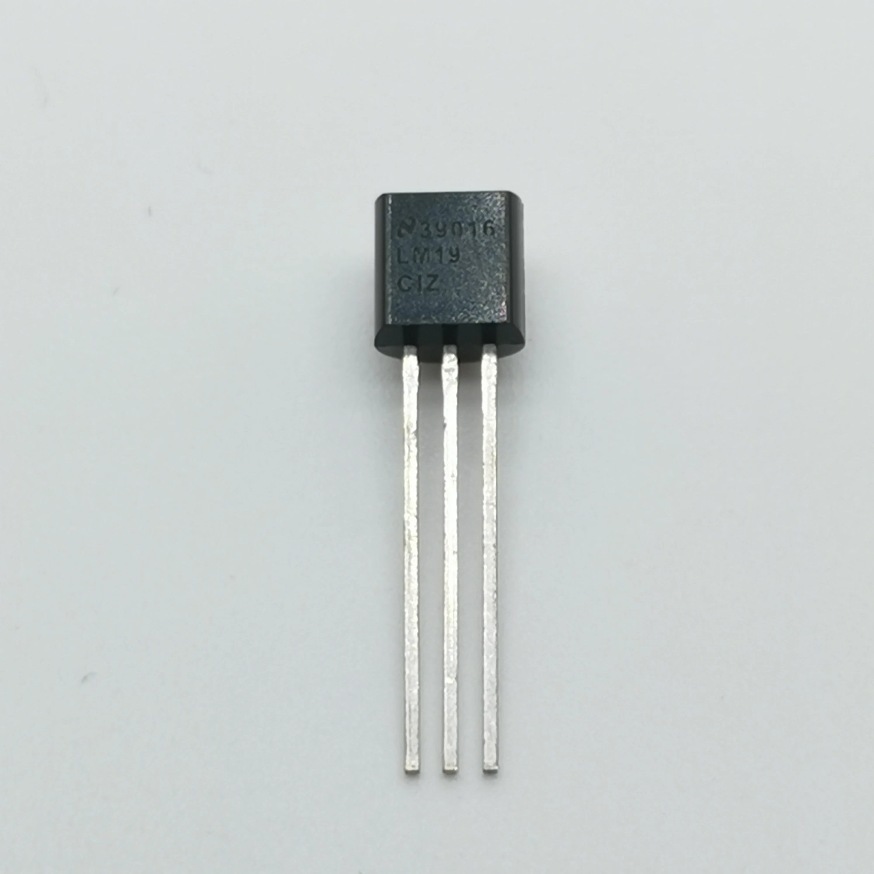 5PCS  LM19CIZ/NOPB  TO-92  temperature sensor