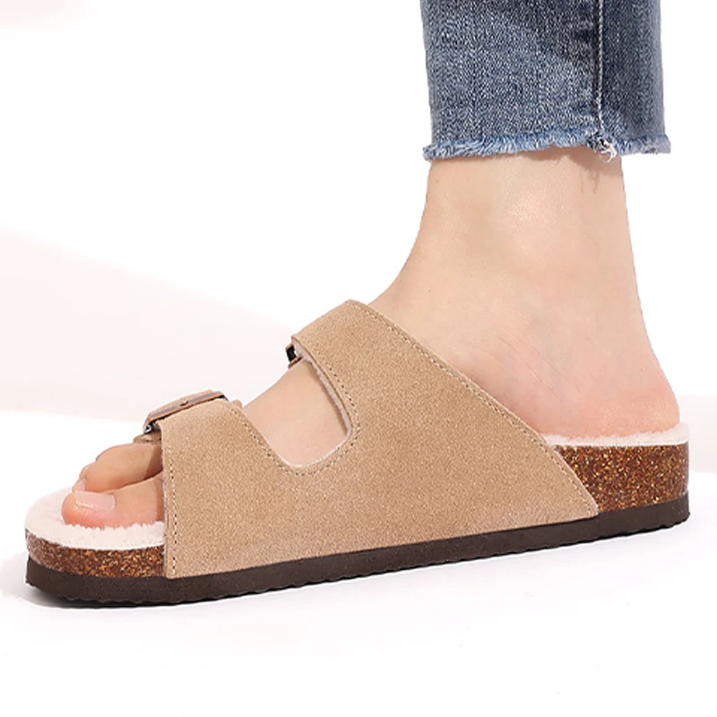 

Палевые новые женские тапочки, зимние теплые шлепанцы с меховой подкладкой, пробковая стелька, удобные уличные женские сандалии с регулируемой пряжкой