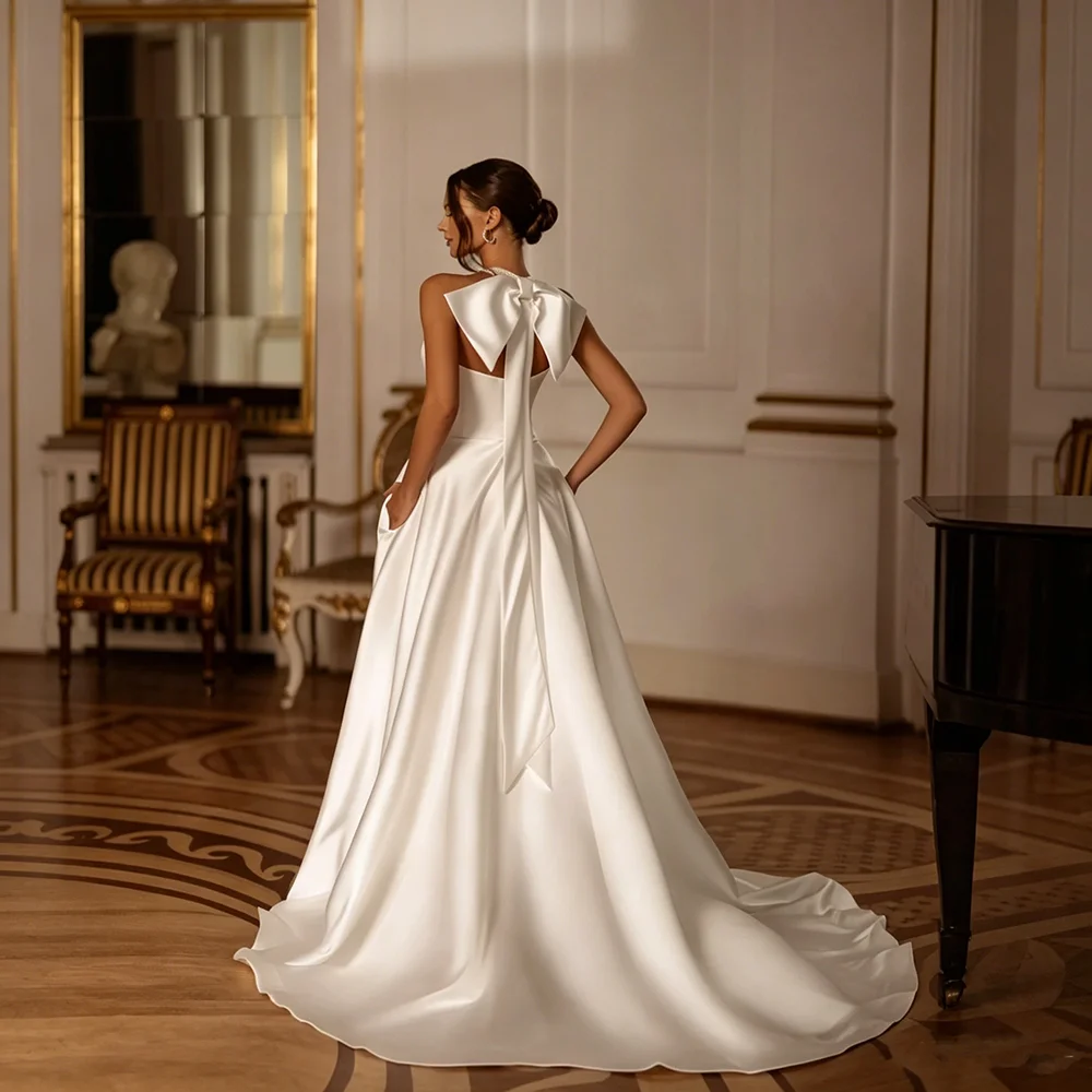 Satin Wedding Dress Halter Neck Pearl Collar Big Bow Open Back High Slit A-Line Bridal Gown Long Train Wedding Bridal Party 2026