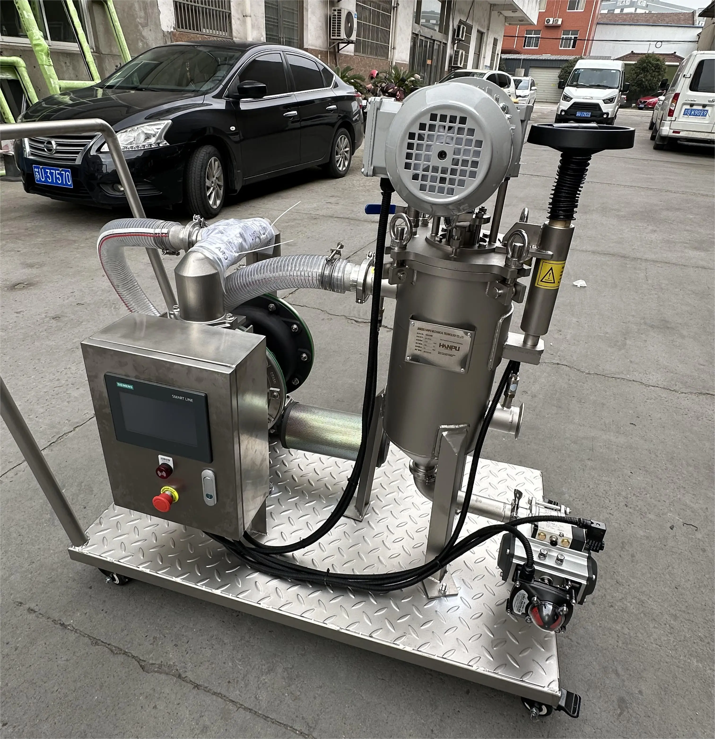 Industrial resin filter with high-precision automatic self-cleaning brush