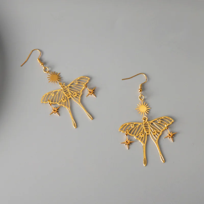 Wholesale Of Fashionable Hollowed Out Butterfly And Earring For Women Simple And Luxurious Trend Earrings And Accessories