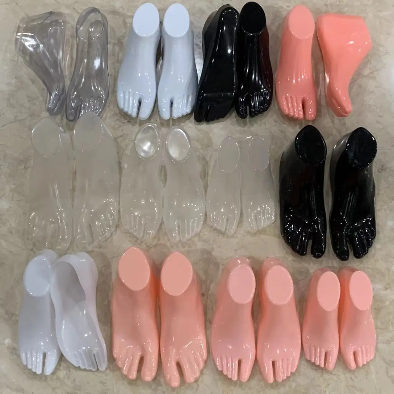 Hollow plastic display rack, suitable for shoe stores to display adult sandals and slippers