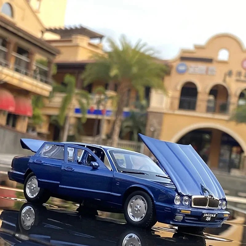 Jaguar-金属合金車モデルxj6,1:32,おもちゃ,トラック,高性能シミュレーション,収集可能なおもちゃ,ギフト