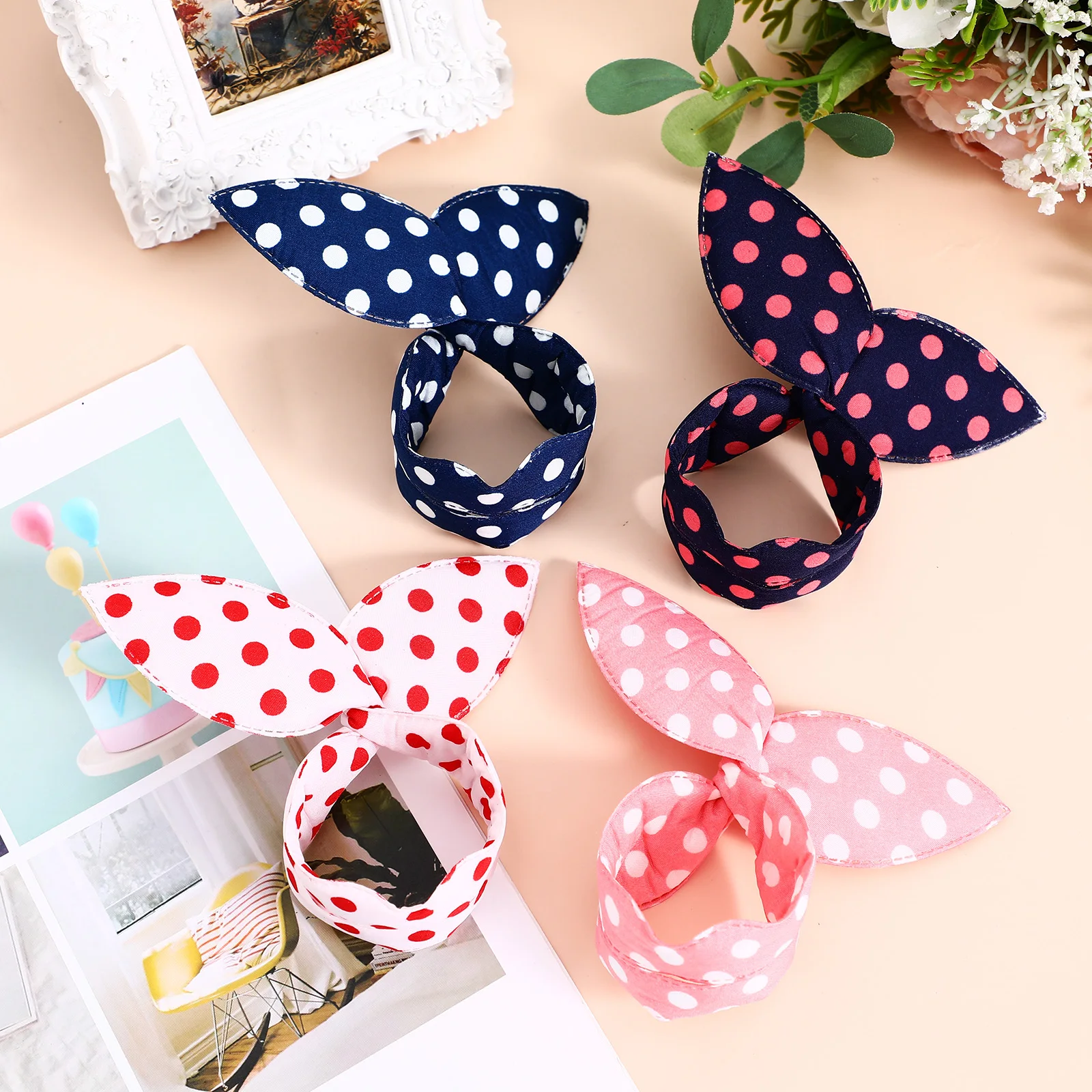 

4Pcs Hair Bun Maker Sponge Base Secure Hold No Slip Bun Roller for All Hair Types Stylish Daily Party Wedding Use