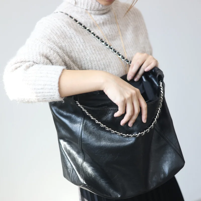 Women\'s Genuine Leather Large Capacity Tote For 2024 Winter Luxury Designer Chain Shoulder Bags Suitable For Working Traveling
