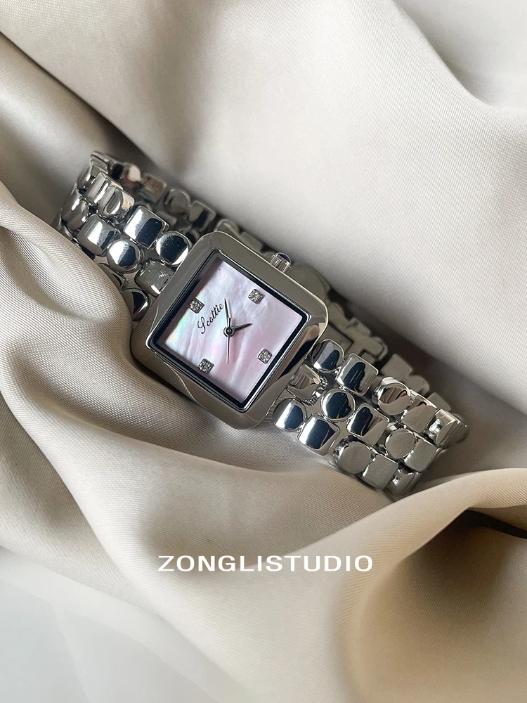 Elegant Women'S Wristwatch With A Luxurious Square Dial, A Sophisticated Quartz Watch For Ladies, A Perfect Gift For Women.