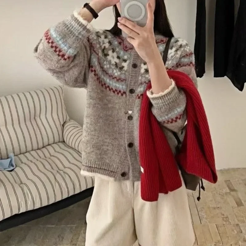 Winter Fashion Casual Sweet Long Sleeved Women's Cardigan Autumn Retro O Neck Casual Knitted Top Elegant Knitted Sweater Coat