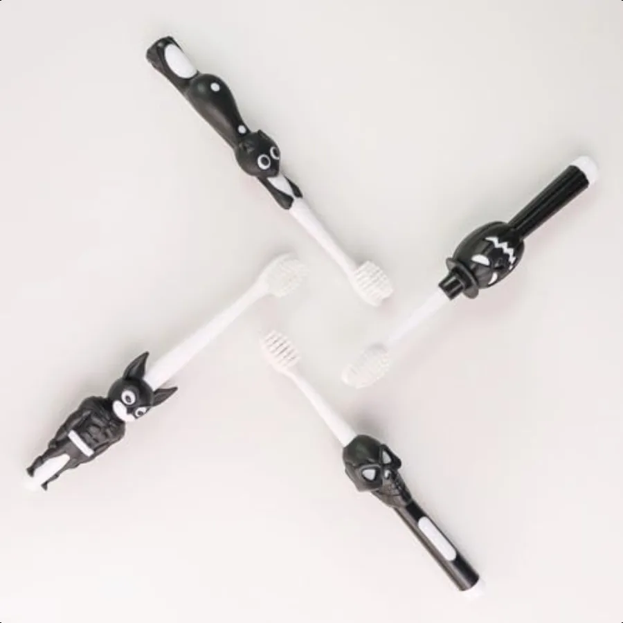 DR PERFECT Halloween-Handzahnbürste, weiche Borsten, 4 Stück, eine Packung, ein Skulla-Fledermaus, eine Pumpkina-Katze im Lieferumfang enthalten