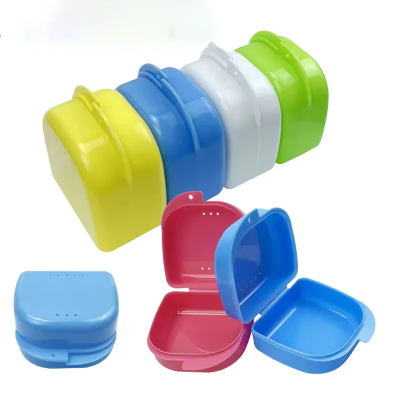 

5 шт., стоматологическая ортодонтическая коробка-фиксатор, пластиковые брекеты, фиксатор, коробка для протезов, защитный чехол для вставных зубов, принадлежности для гигиены полости рта