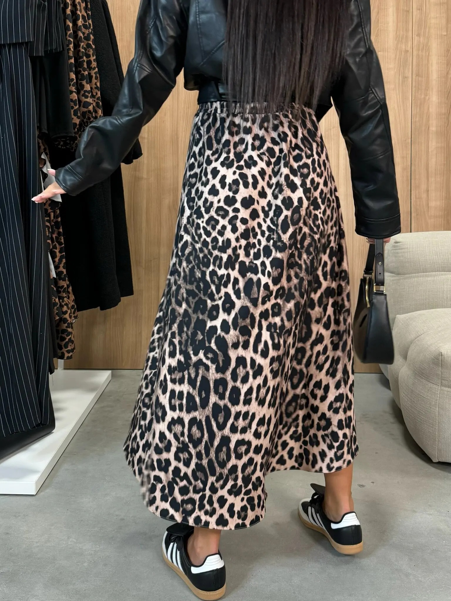 Women's High Waist Leopard Print Maxi Skirt with Side Slits, Flowy A Line Long Skirt for Fall Winter Streetwear