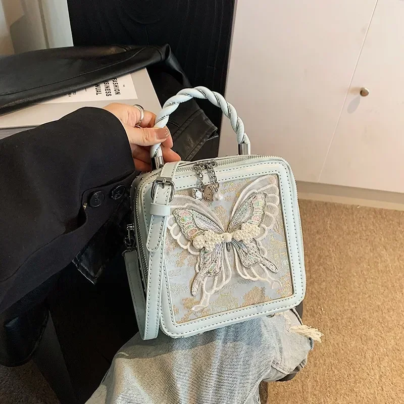 New Chinese Style Women\'s Bag 2024 New Crossbody Handbag Versatile Butterfly Embroidery Decoration Commuting Matching