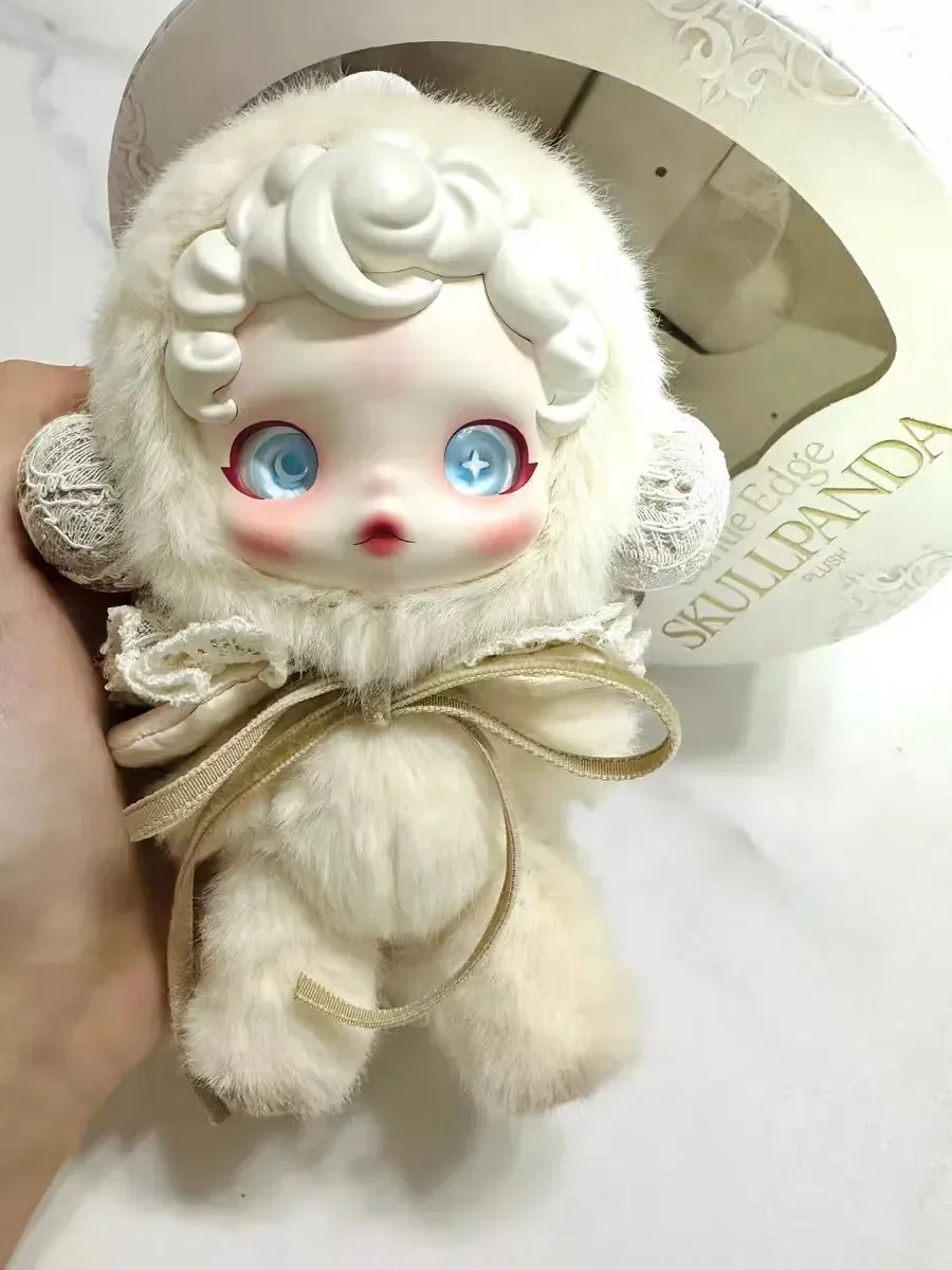 

Popmart Skullpanda Sp Soft and Tough Vinyl Doll Plush Doll Trendy Play Pendant Top Doll Ornaments Suitable for Gifts