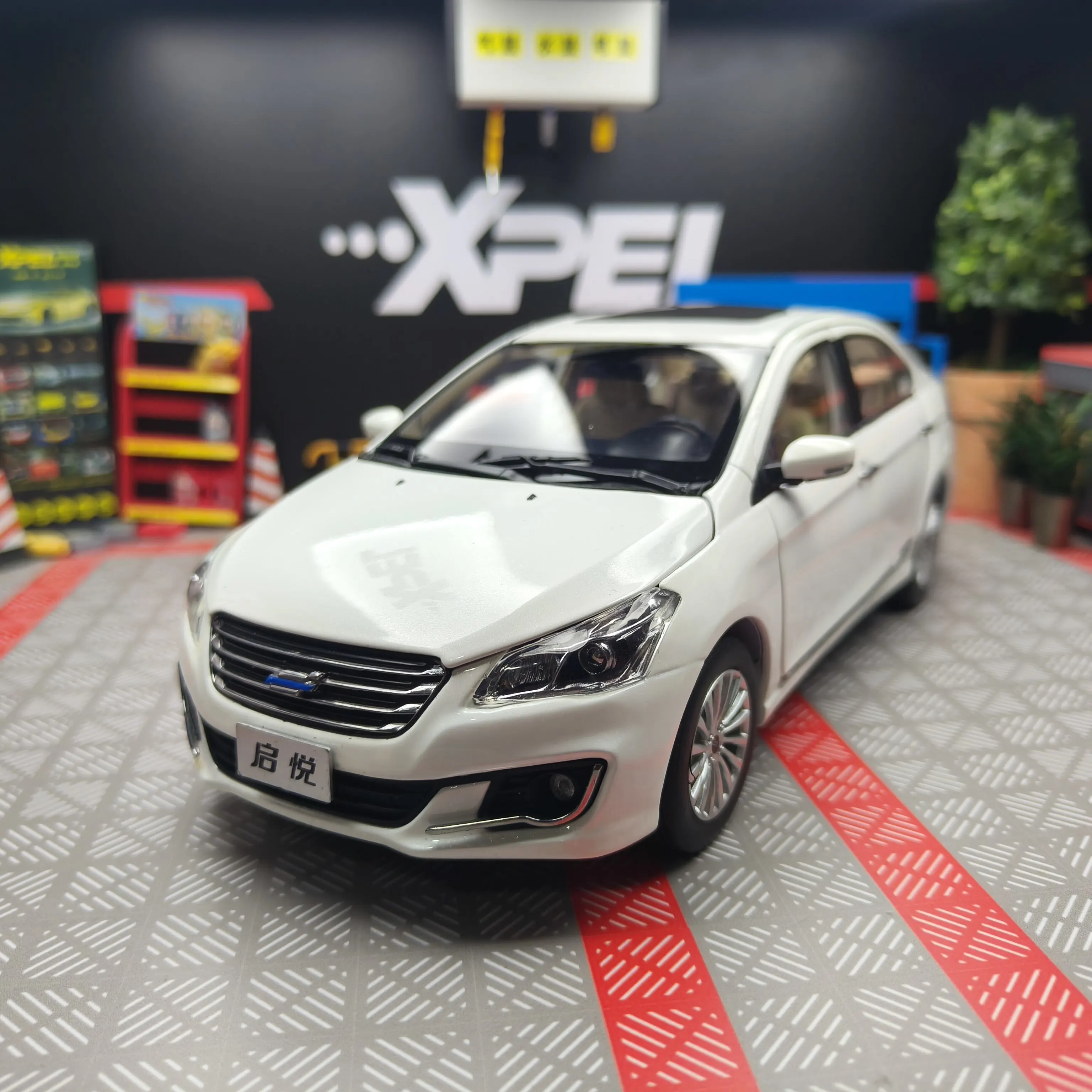 modele-de-voiture-en-alliage-a-ouverture-complete-changan-ouchang-suzuki-qi-yue-echelle-1-18-en-metal-moule-sous-pression