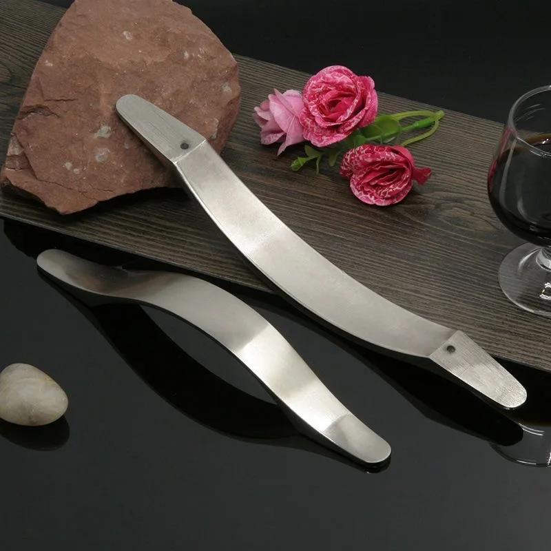 

Brushed Silver Modern Style Aluminum Alloy Kitchen Door Handles Wardrobe Door Handles Cabinet Handles Drawer Knobs