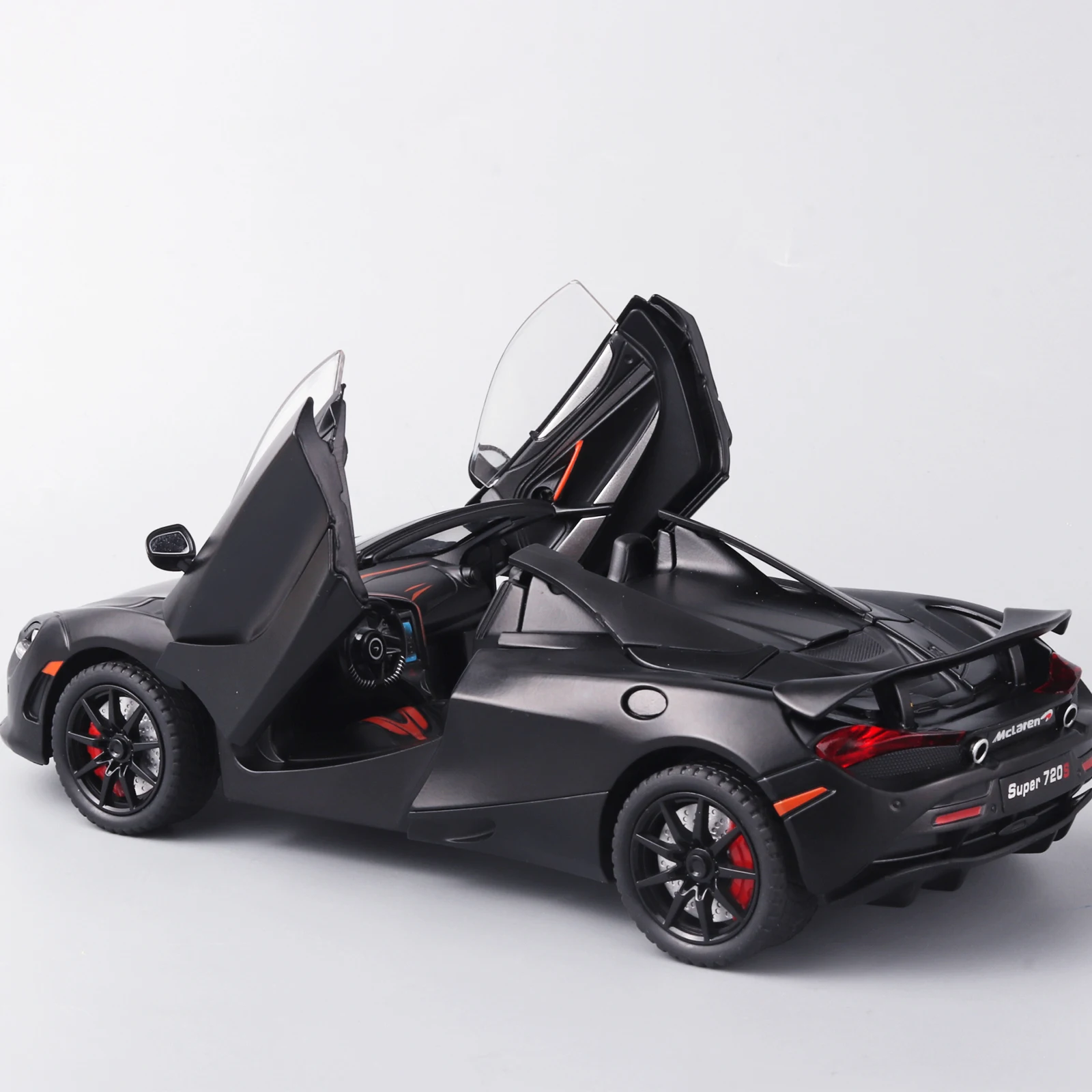 1: 24 720S alloy sports car model with four wheels and shock absorption function, suitable as a holiday gift for children