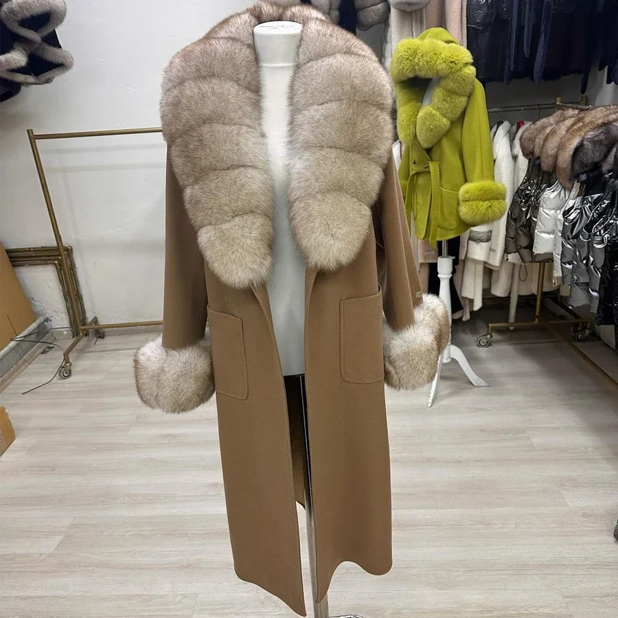 

Women's Wool Blend Coat With Fox Fur