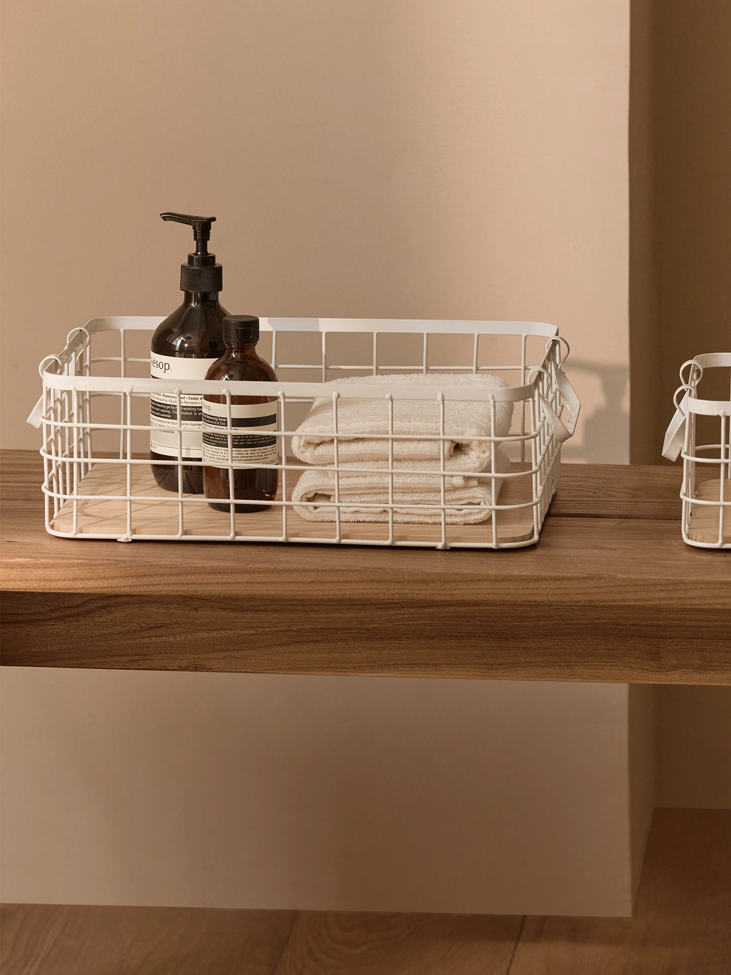 

Ретро-корзина для хранения из кованого железа, настольная корзина для сортировки мелочей, корзина для слива воды и хранения фруктов для ванной и кухни