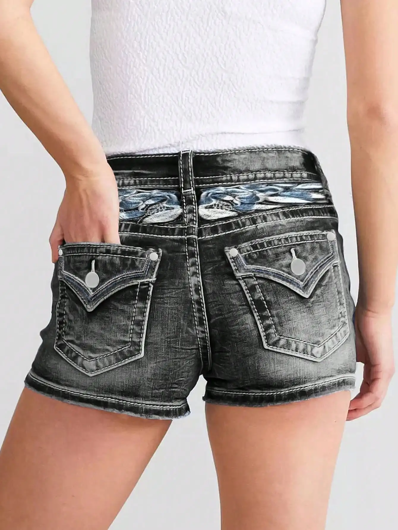 Pantalones cortos vaqueros sexys ajustados para mujer con bordado: moda de verano elegante y cómoda