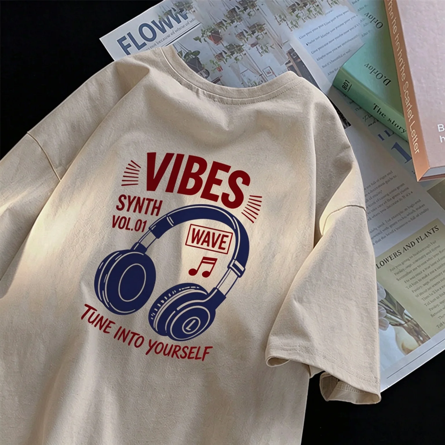 2026 Men Women Vibes Headphones Print T-Shirt Casual Loose Short Sleeve Top Streetwear White Cream Grey Yellow