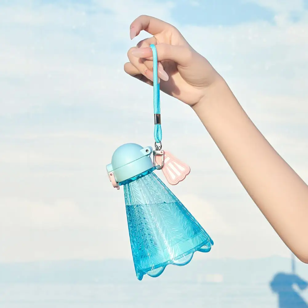 Badminton Shaped Sippy Cup with Straw Carry Strap 10oz Sports Water Bottle Cute up Lid Water Bottle Outdoor Gym Cup