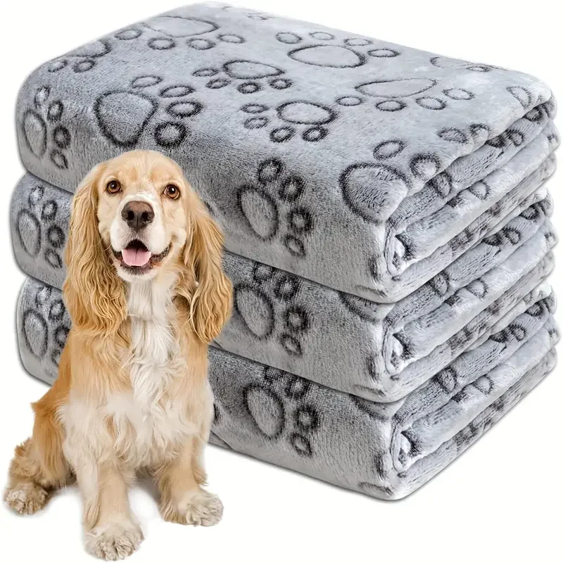 Pet Blanket Flannel Material Grey Footprint Pattern Essentials Dog Cat Cushion High Quality Soft Warm Pet Blanket Pet Supplies