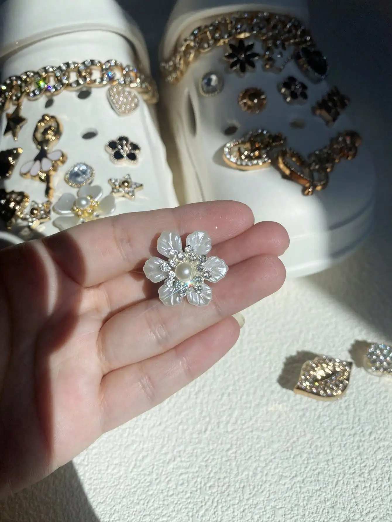 24 pcs  with detachable rhinestone chain Sparkly jewelry Flower Girl Love Embellished buckle shoe bag with accessories