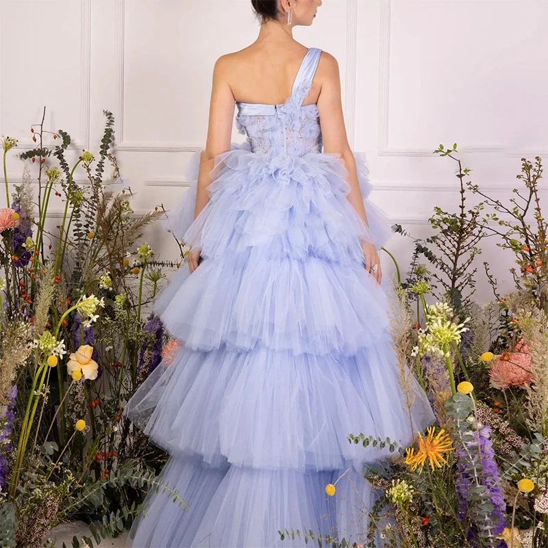 فساتين سهرة رسمية كلاسيكية بكتف واحد من التل بدون أكمام متدرجة لحفلات أعياد الميلاد حسب الطلب