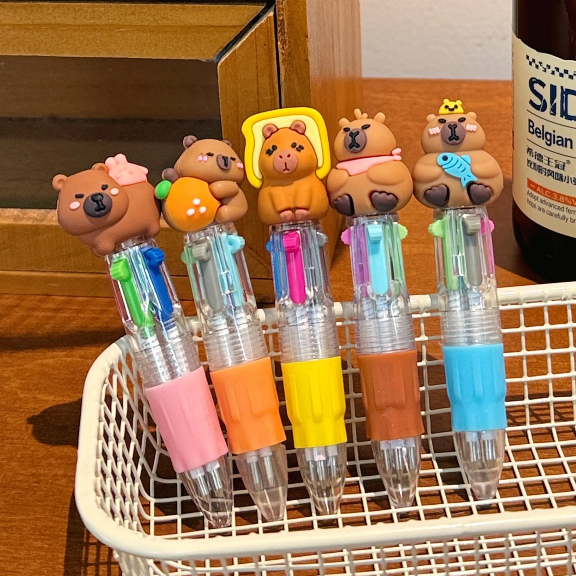 1/7 Stück Einziehbarer Kugelschreiber Niedlicher Capybara-Cartoon Mehrfarbiger Stift für Schüler Schule Büro Schreibwaren Geschenk – Detail 9