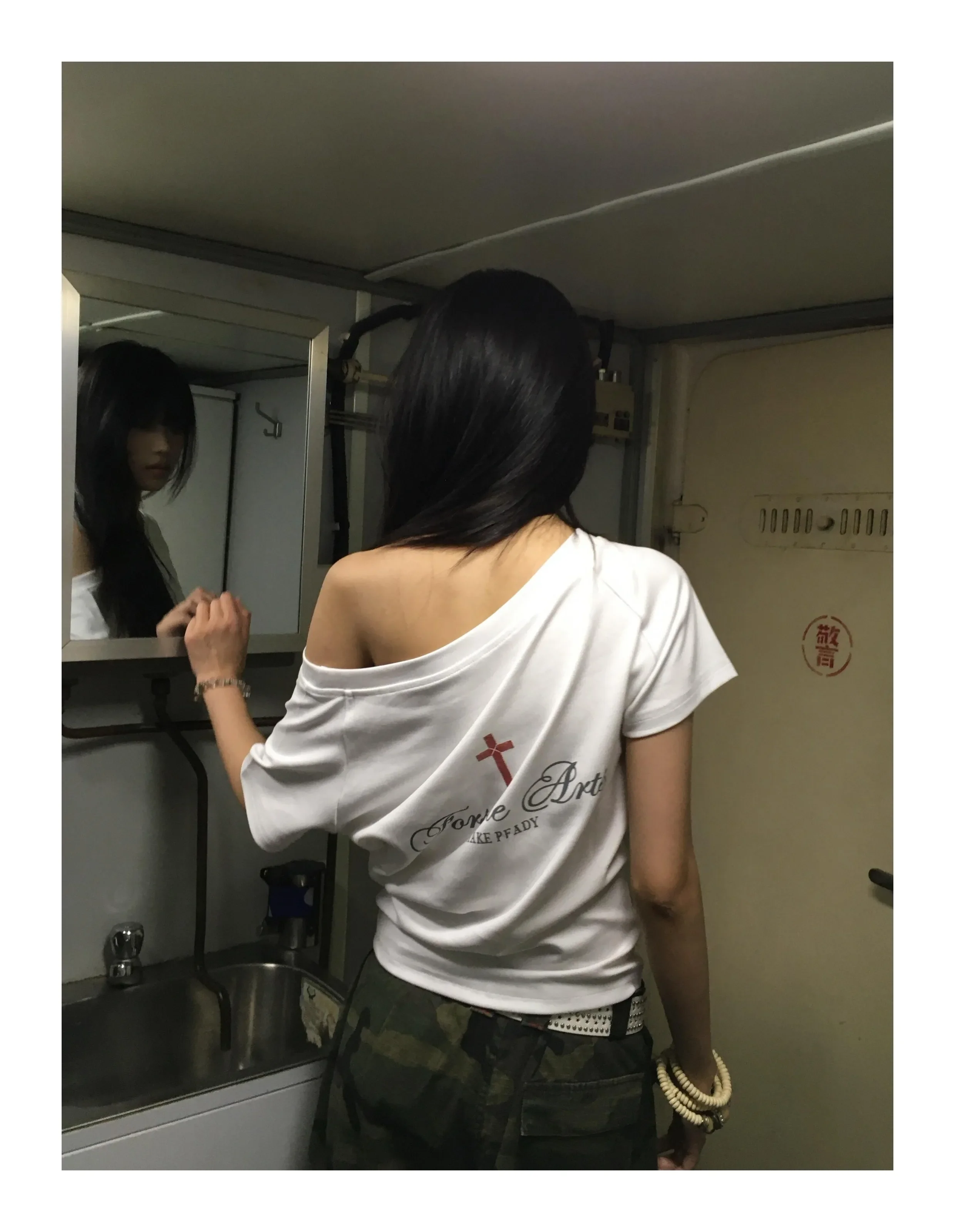 Gotische print grafische tops losse off-shoulder korte mouw t-shirt Y2k vintage crop tops Amerikaanse retro jaren '90 grunge tees