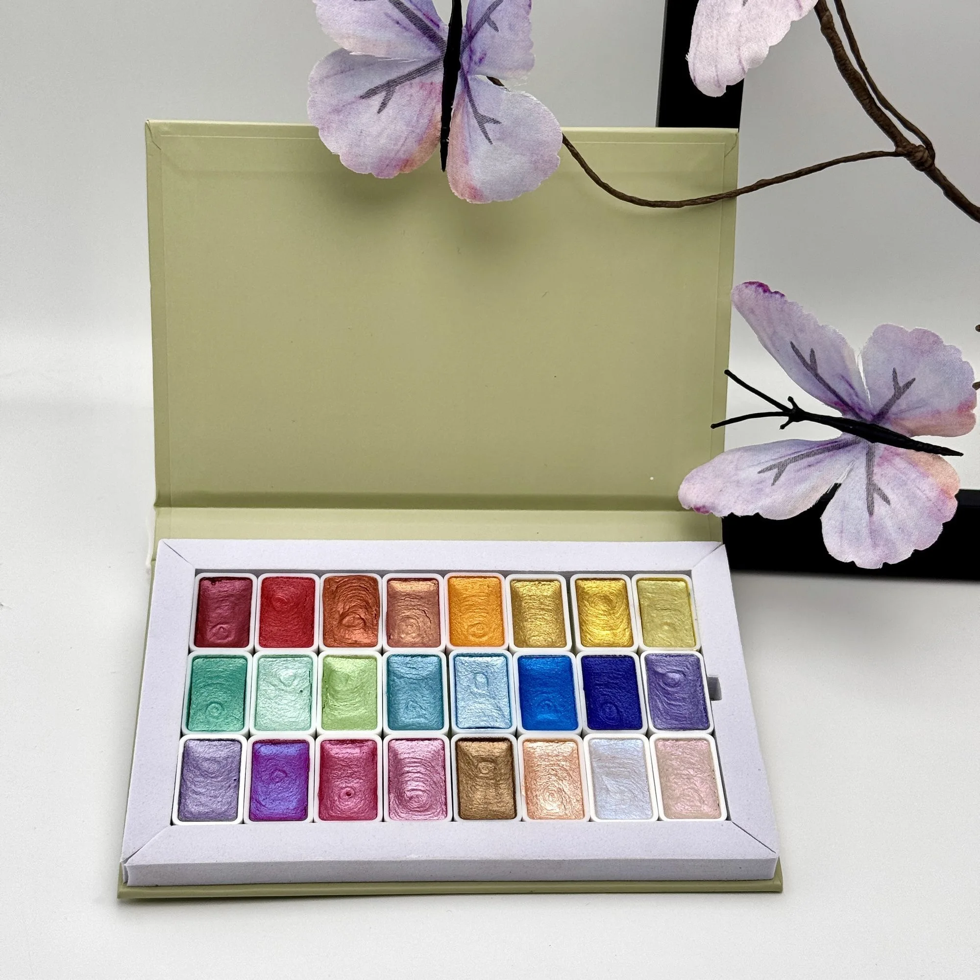 24 Kolory Stałe Farby Akwarelowe Brokatowe Farby Akwarelowe 2,6 ml Duża Pojemność Odpowiednie do Profesjonalnego Malowania Akwarelami