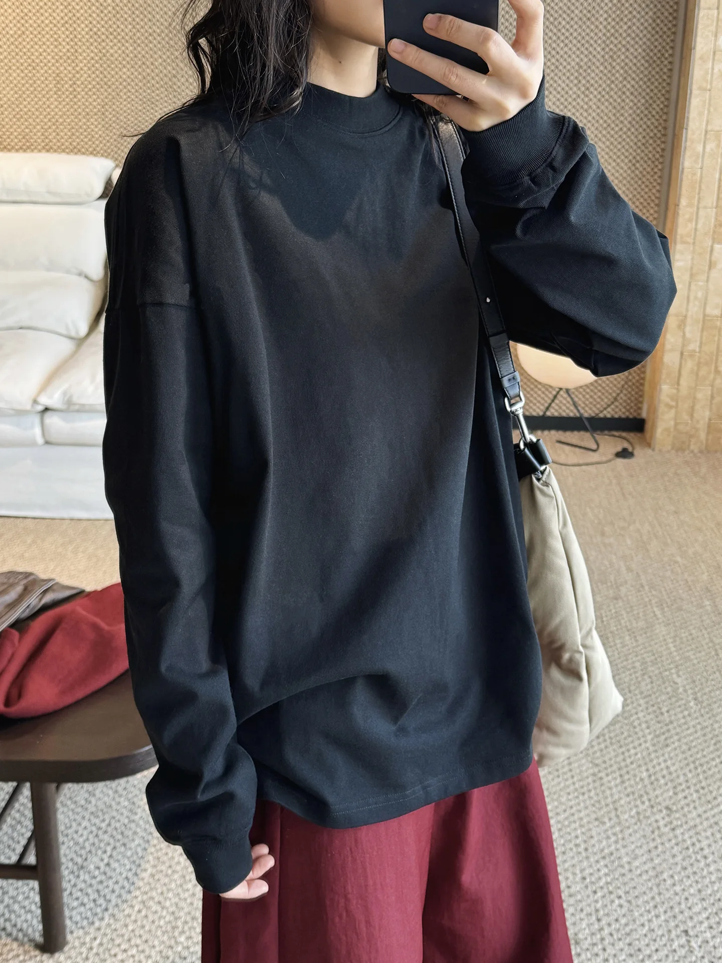 Early spring simple and fashionable round neck water shield long sleeved T-shirt with loose silhouette, slimming top for women