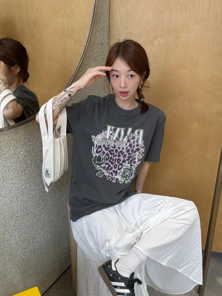 

Sakura Lotus Vintage Leopard Rose Print ort Sve T-irt Women's Loose Fit Summer Korean Sle Casual Cotton Top