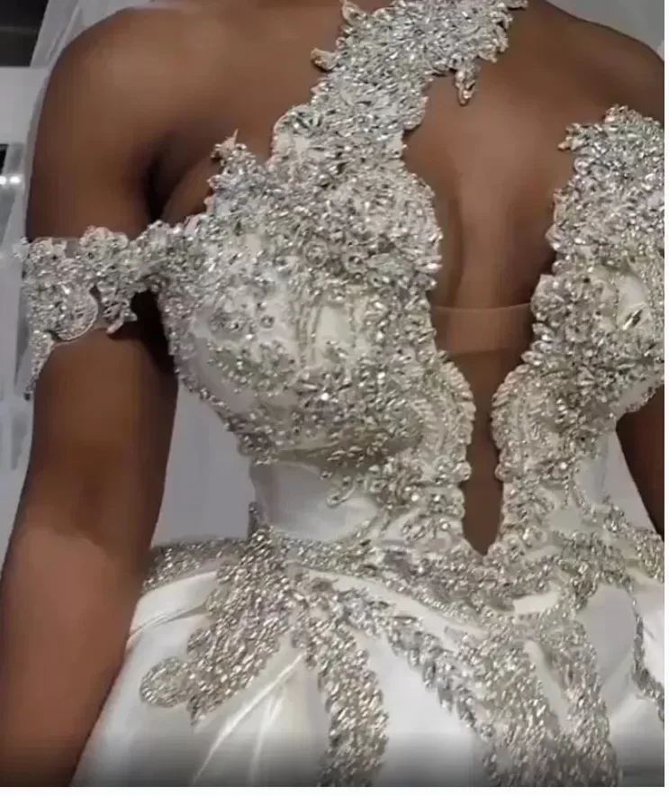 Personalizado mais novo estilo halter robe mariage frisado vestidos de casamento destacável sem costas split side plus size vestidos de noiva