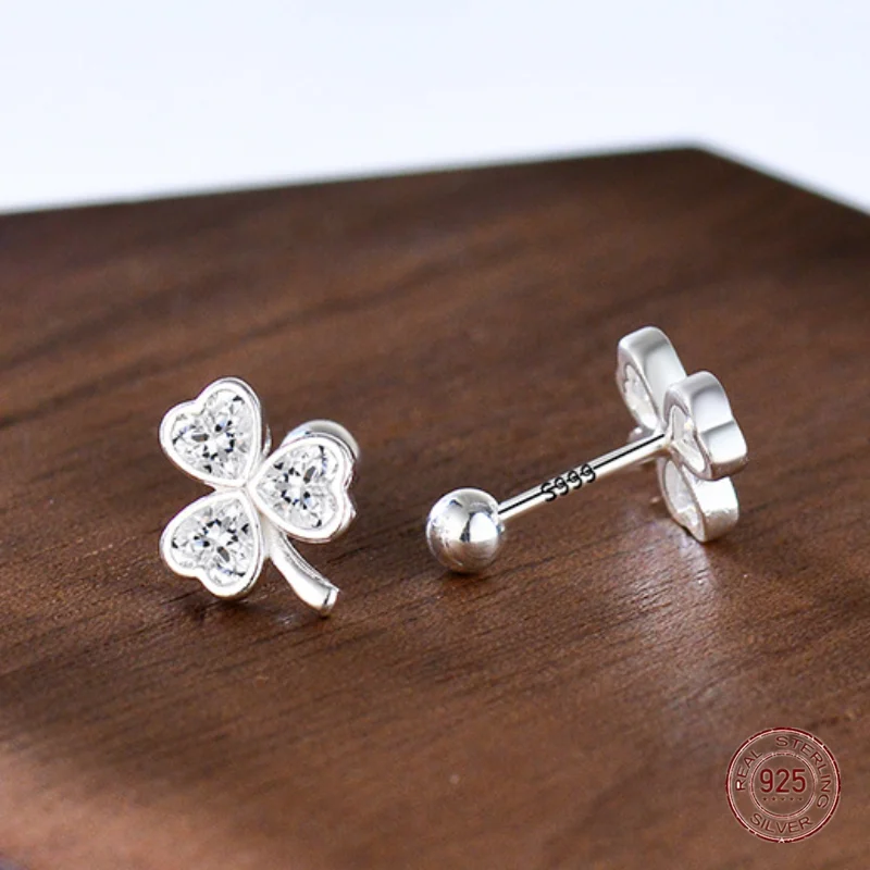 

Женские серьги-гвоздики из серебра 925 пробы с фианитами