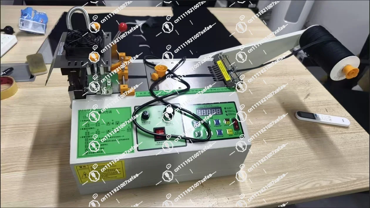 Automatic Elastic Label Dyeing Belt Color Ribbon Angle Bunny Torch PVC Polyester Webbing Belt Cutting Machine