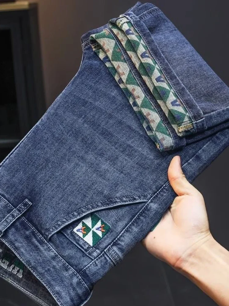 ผู้ชาย Faionable ปักพิมพ์ DENIM orts SLIM FIT ความยาวห้าส่วนฤดูร้อนบาง Sle Urban Casual กางเกงยีนส์ขาตรง