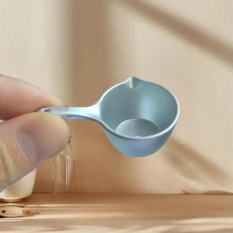 

1 Set 1/6 1/12 Dollhouse Miniature Simulation Plastic Basin Water Scoop Model Doll House Kitchen Accessories Toy