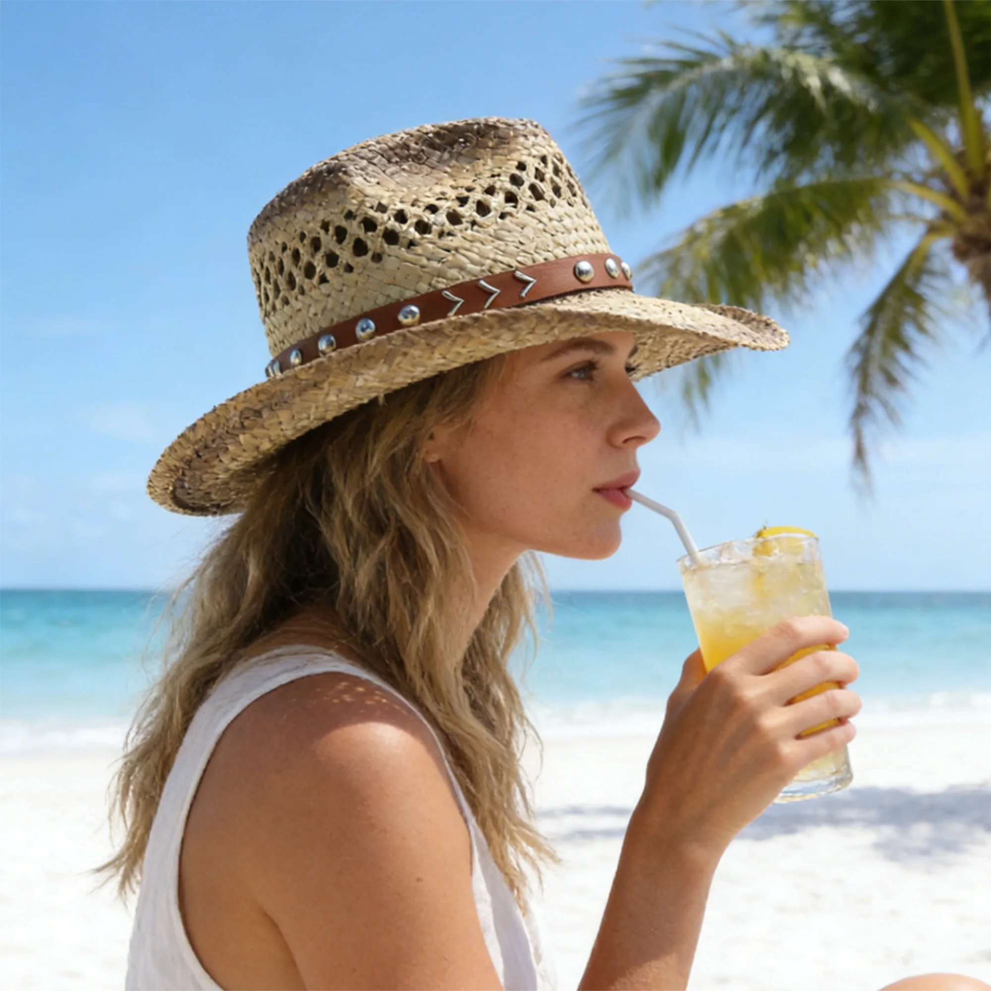 

Винтажная ковбойская шляпа для женщин и мужчин - широкополая соломенная шляпа в западном стиле с ремнем с заклепками и классическим дизайном в стиле ковбойши.