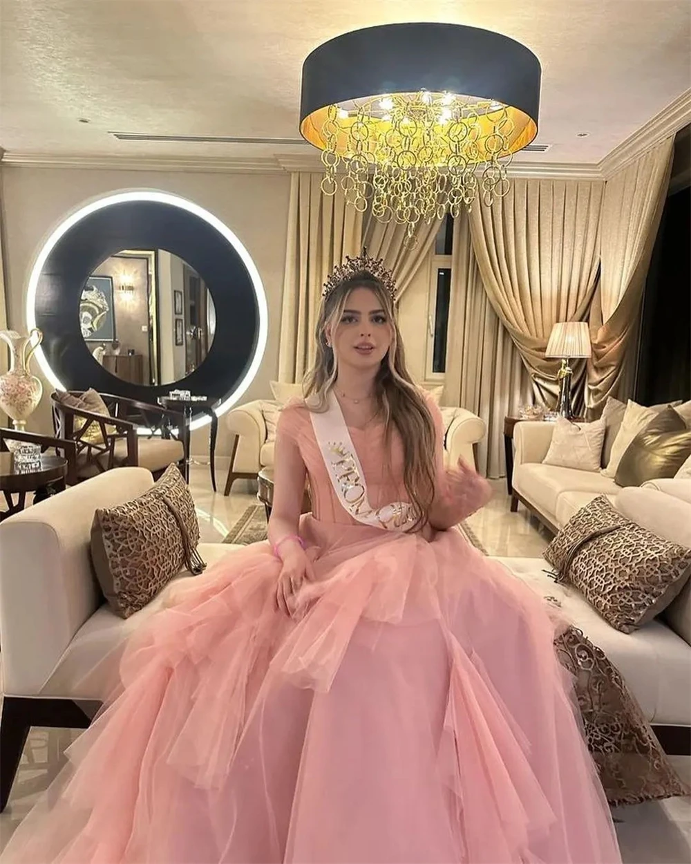 Dostosowane Jiayigong Wysokiej jakości suknia balowa z dekoltem w szpic Quinceanera Fold Tulle Organza Okazja Suknia wieczorowa gece elbisesi áğün 파티