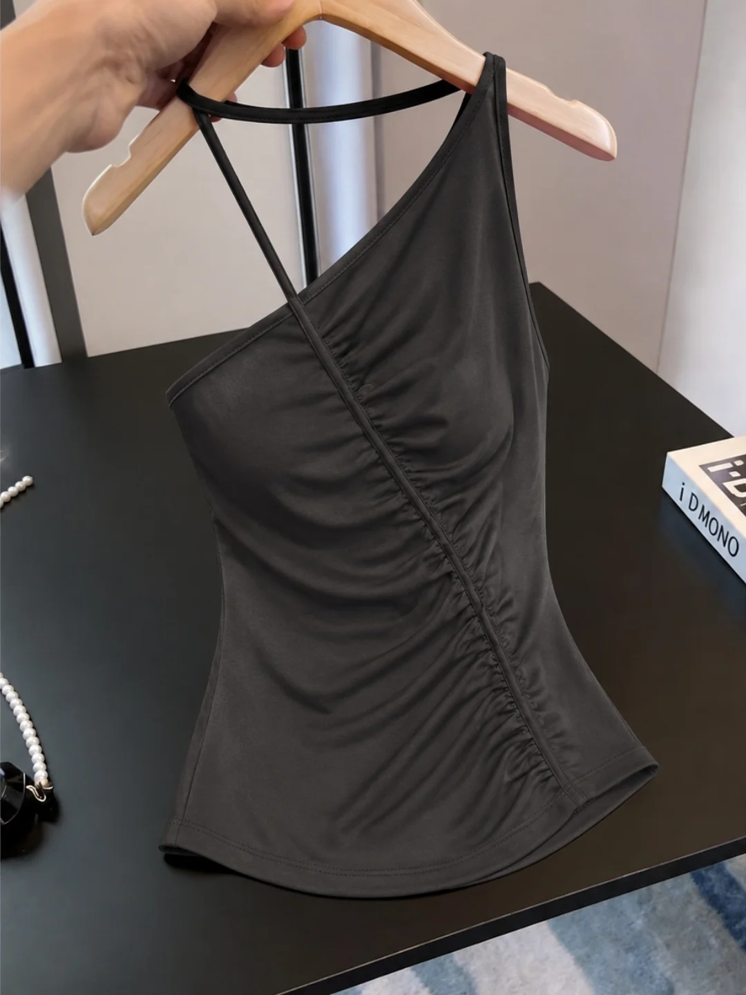

Sexy Chic Neckline Slim Fit Vest Summer 2026 Fold Design Elegant Fashionable Top Women's plus Size Clothing Casual Wear