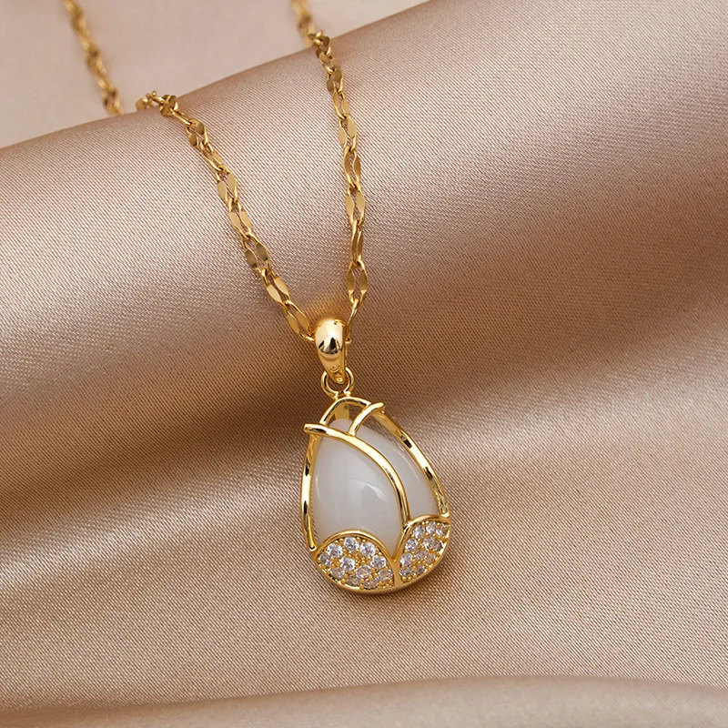 New opal tulip necklace light luxury temperament titanium steel clavicle chain