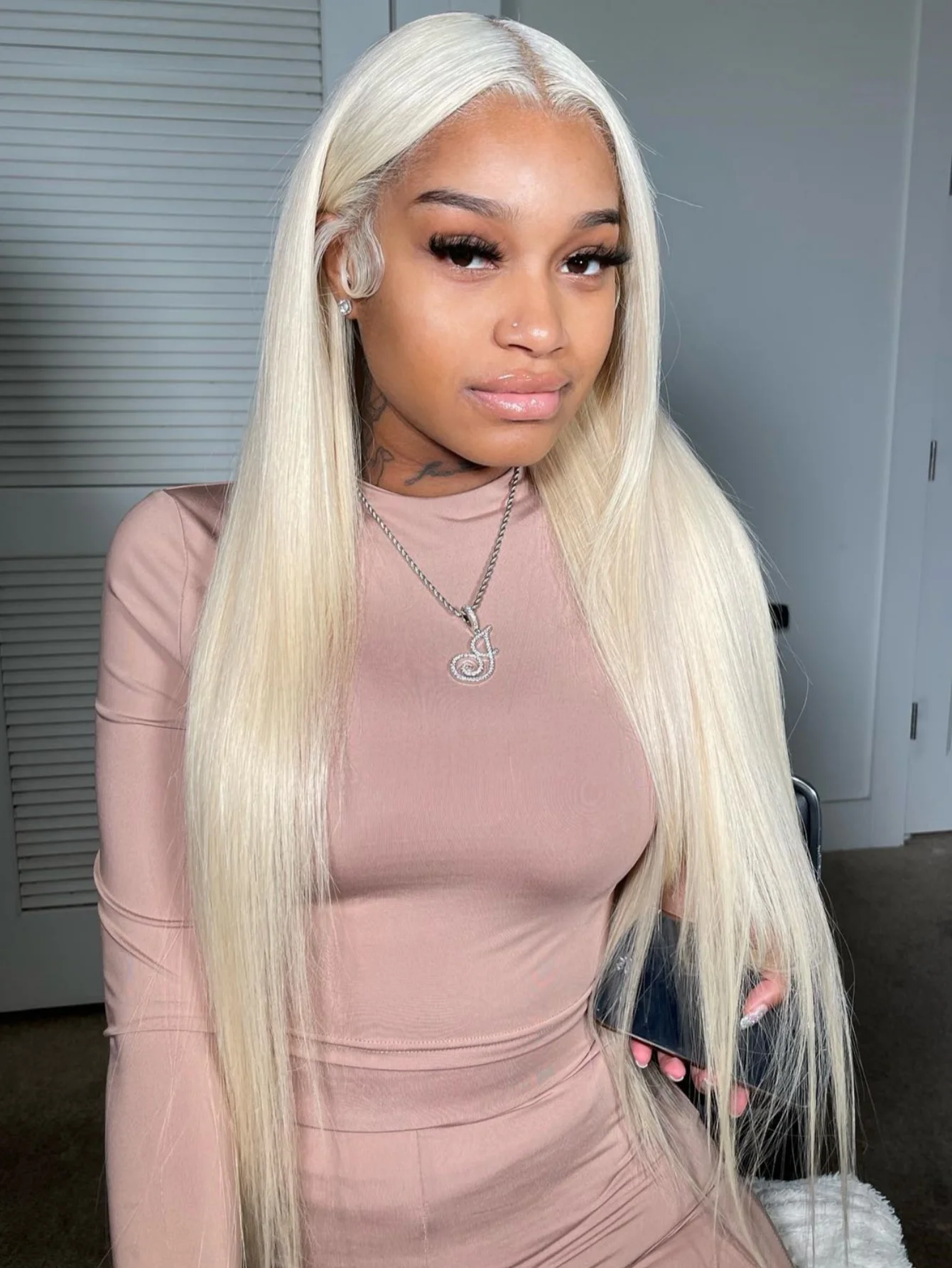 200% 34 дюйма 613 медовый блондин цвет прямые 13x4 HD прозрачные кружевные фронтальные парики бразильские предварительно выщипанные с волосами ребенка