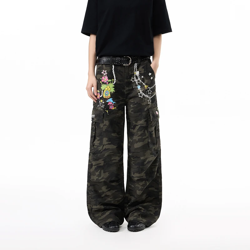 

Men's High-End Camouflage Cargo Pants With Playful Cartoon Print Chain Design Wide Leg Streetwear Denim Trousers